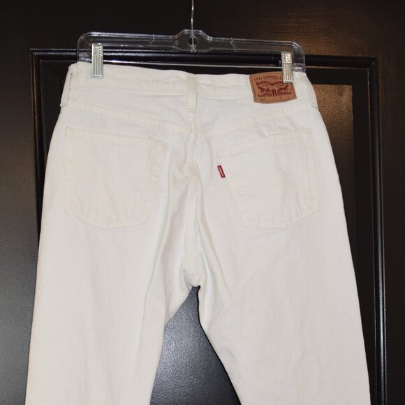 White Levi's 501's w/a‎ button fly 29x30 - Picture 7 of 13